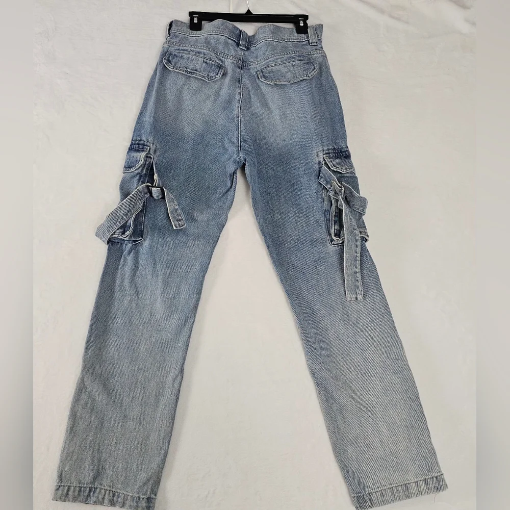 Standard Cloth wide cargo wear